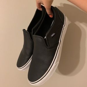 Black Slip-on Vans